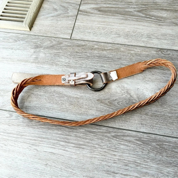 Gap Pearl Silver Leather Braided Leather Belt - Picture 2 of 12
